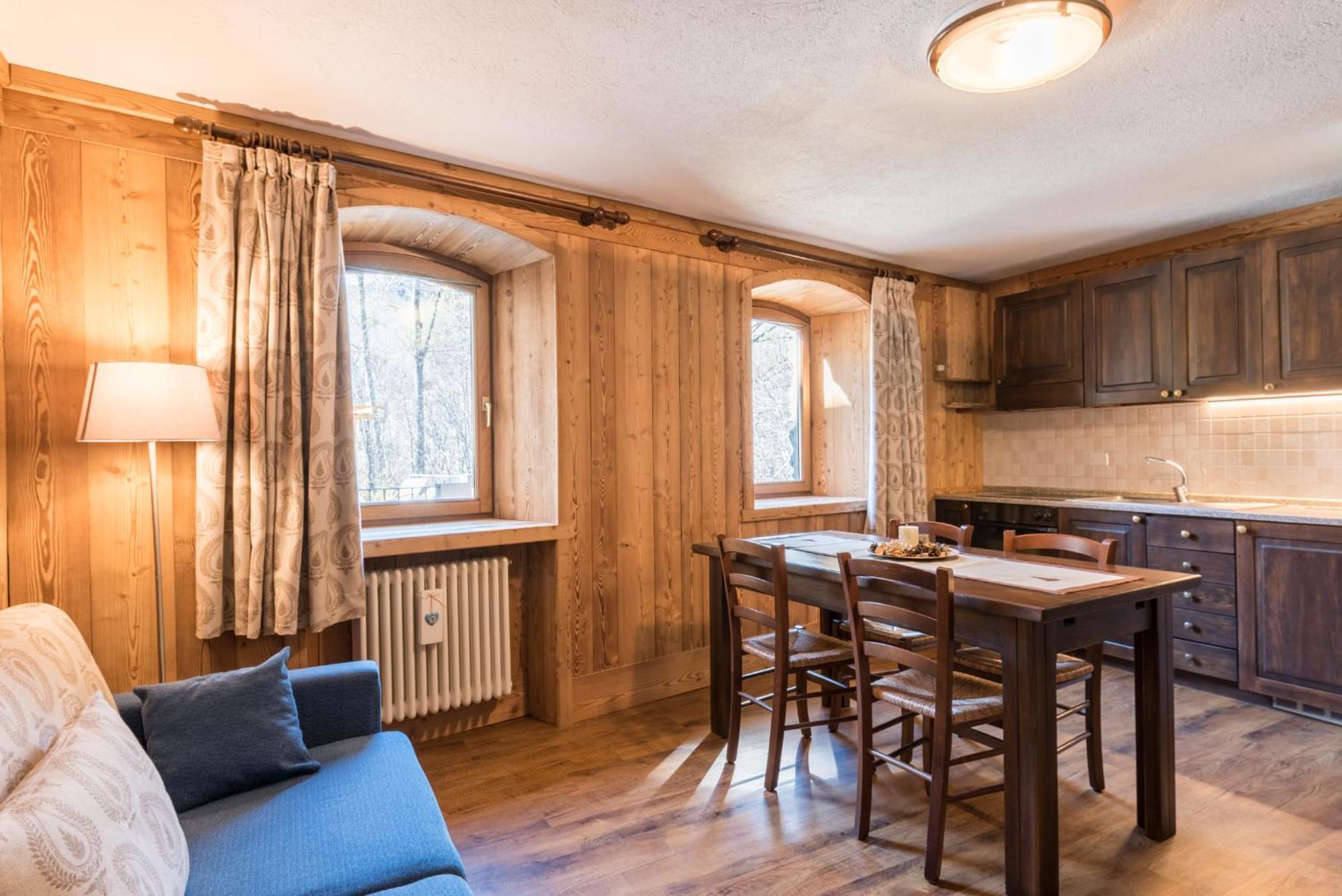 Maison Lo Triolet Introd Εξωτερικό φωτογραφία