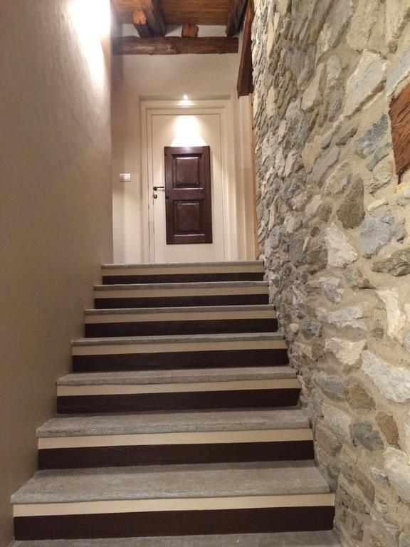 Maison Lo Triolet Introd Εξωτερικό φωτογραφία