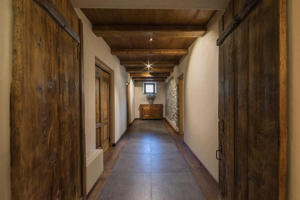 Maison Lo Triolet Introd Εξωτερικό φωτογραφία
